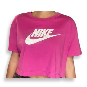 Pink Nike cropped tee